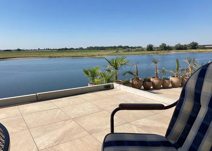 Pipowagen Eldikse Blauwe Lienden