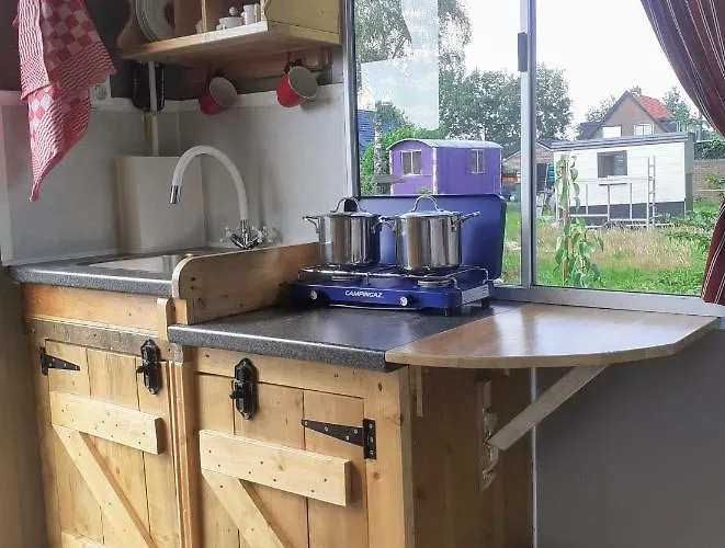 Pipowagen Eldikse Blauwe Camping